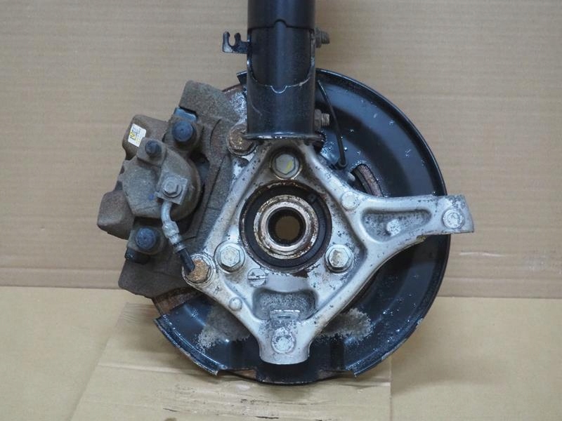 Амортизационная стойка поворотный кулак правый перед opel astra k v 39039574 с Разборки