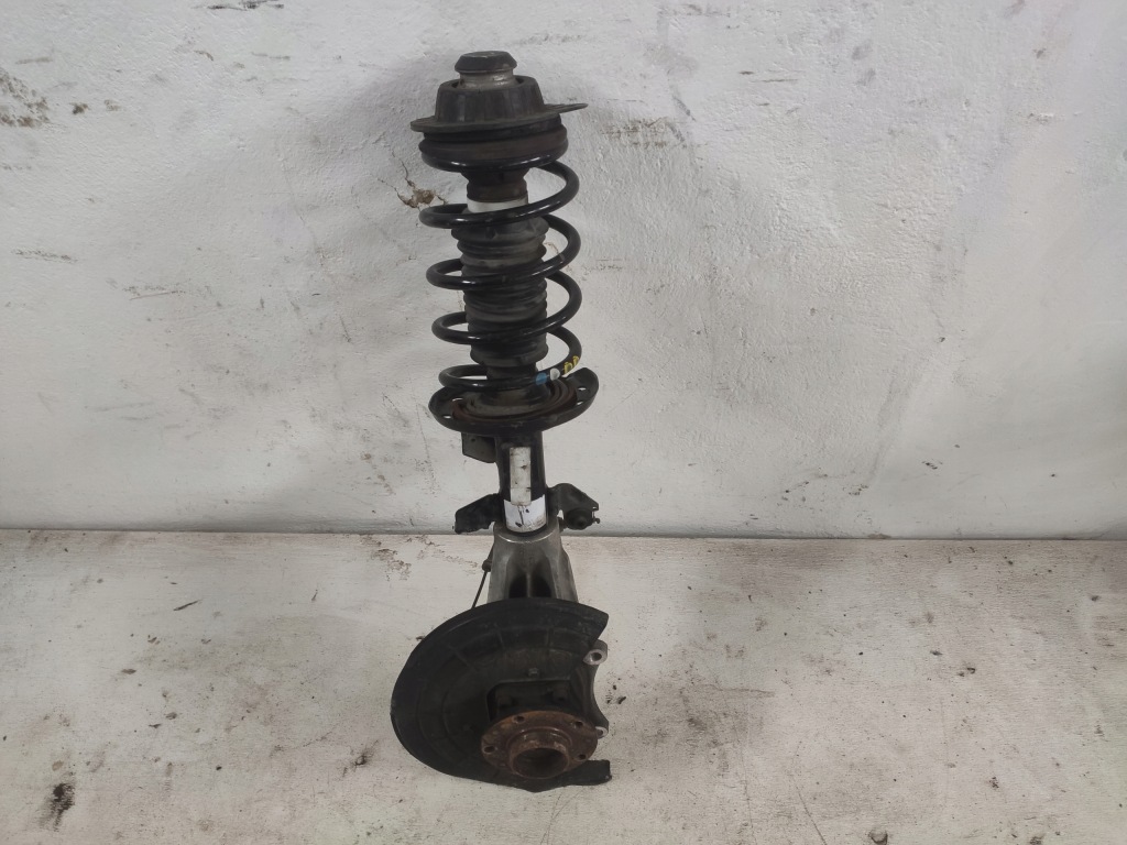 фото №1, Alfa romeo giulietta поворотний кулак амортизаторна стійка правий 1.6