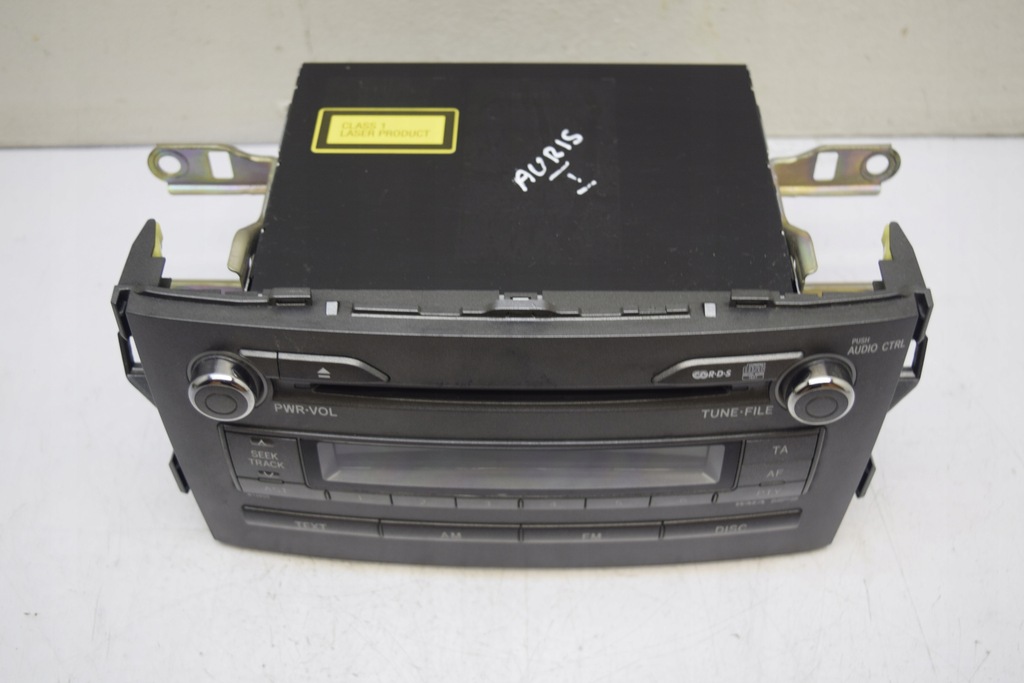 фото №2, Toyota auris i радио заводской