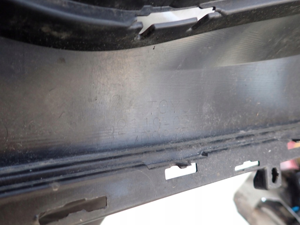 Toyota auris 2 12 - бампер перед передний spr pdc в Украине