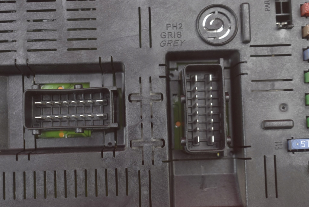 фото №10, Коробка запобіжників bsi 9660105980 peugeot 307 2.0 16v 143 km lift 05-08