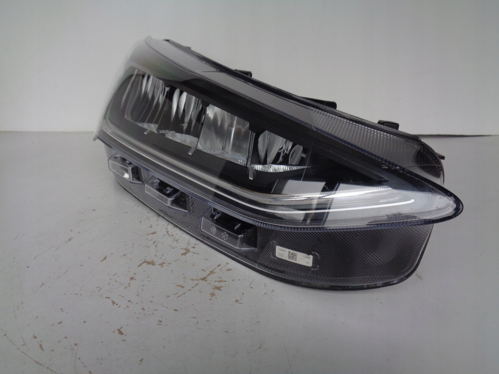 Купити Фара правий фара ford focus mk4 22- рестайлінг  full led