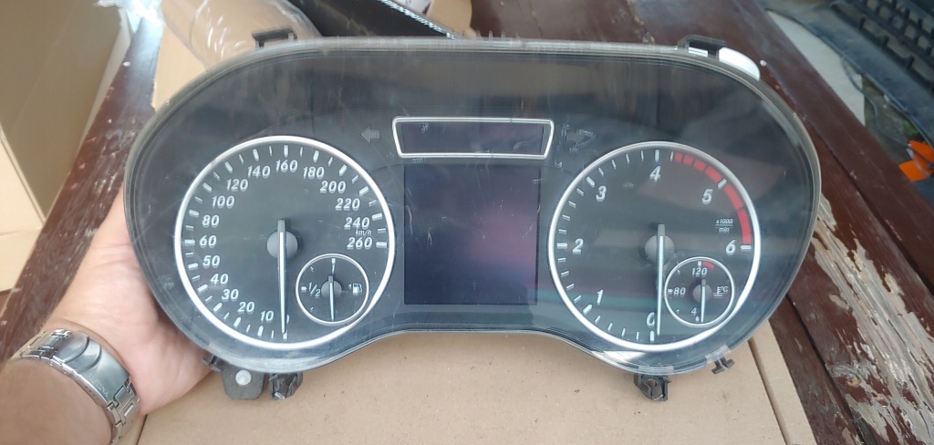 фото №1, Лічильник приладова панель mercedes-benz оригінальний номер a2469002007