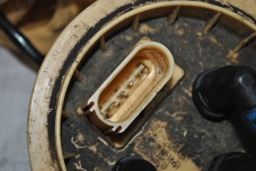 фото №4, Насос топлива audi q7 7l8919679f