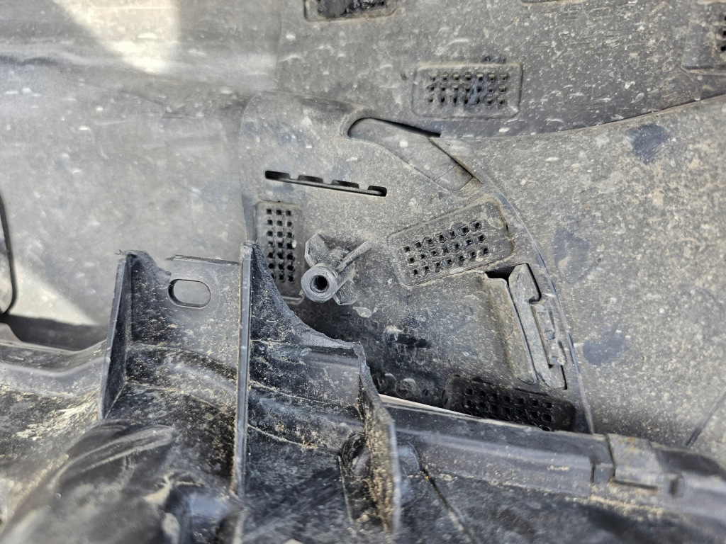 фото №12, Бампер tesla model y 2020 - перед передний