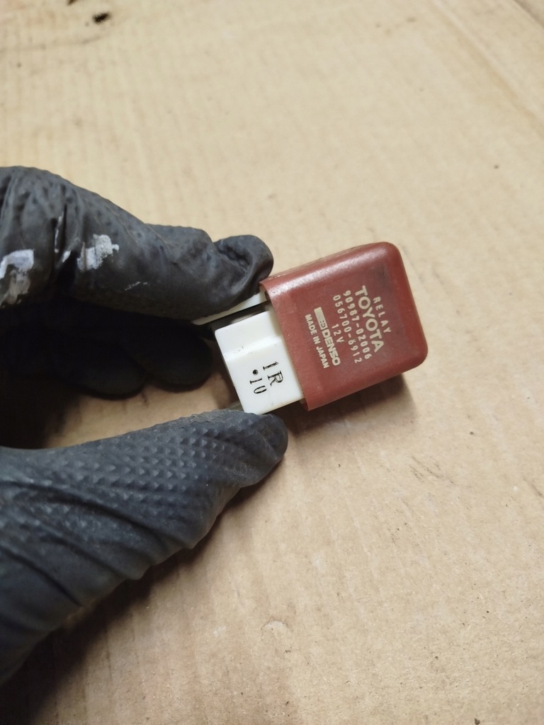 фото №1, Toyota rav4 i реле 9098702006