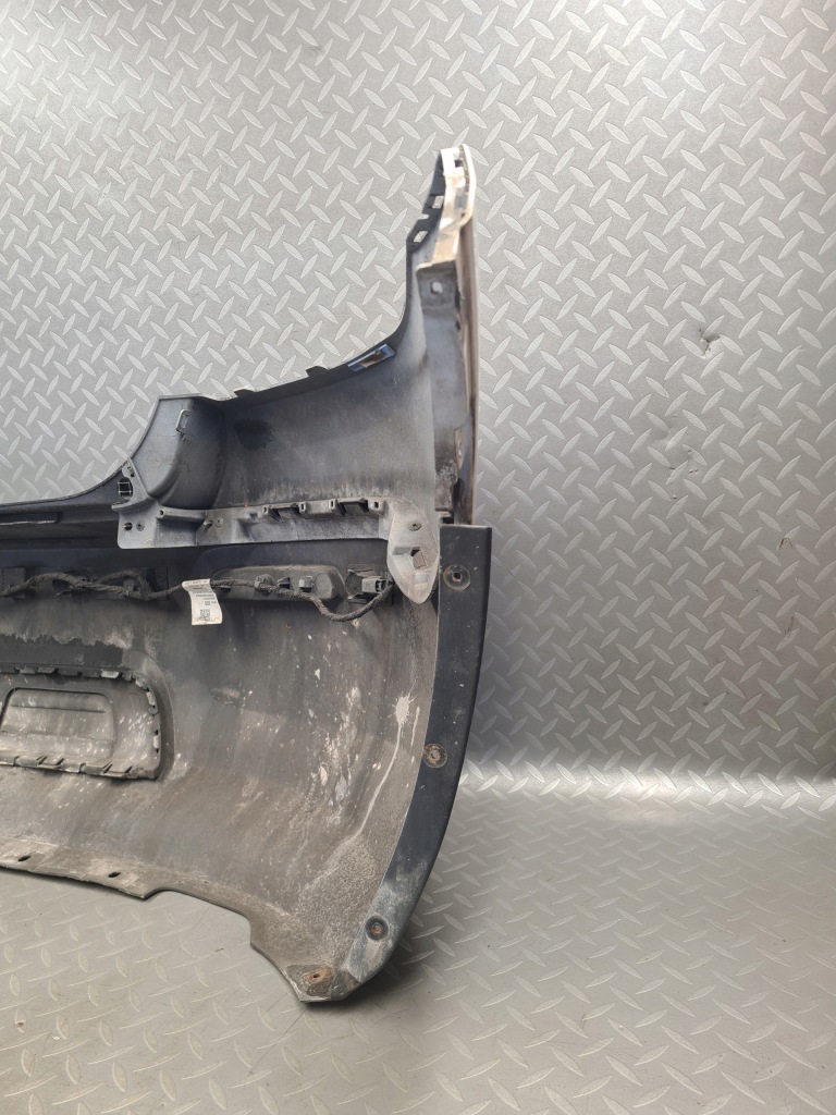 Бампер задний  задний chevrolet trax gyn оригинал kompletny датчики парковки в Украине