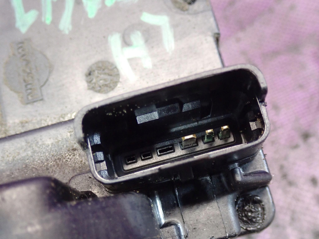 фото №6, Nissan note e11 i 05-09 замок задняя левый тросы 3 pin