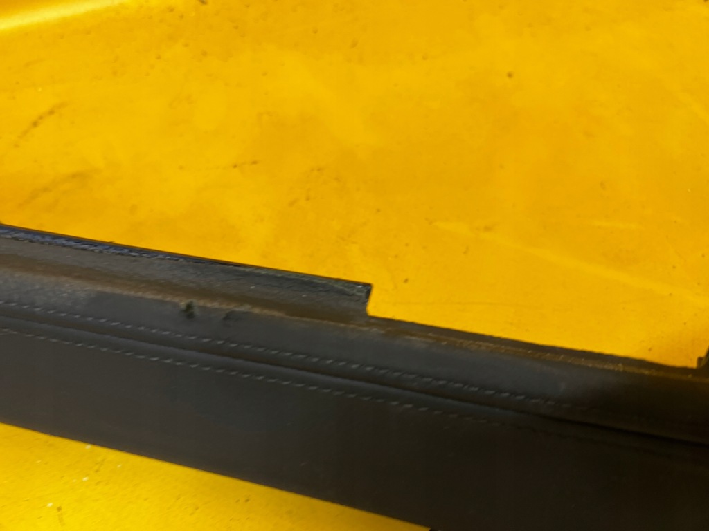 Молдинг туннель среднего левая кожа merino черная bmw x5 e70 x6 e71 с Разборки