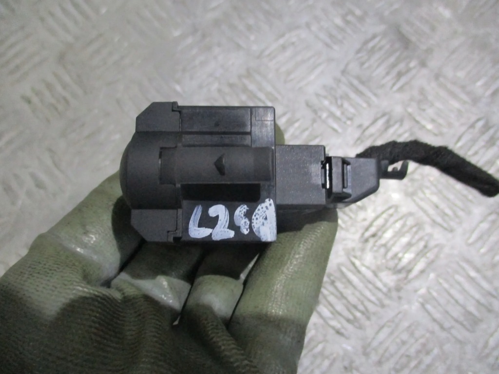 Реле регулировки света 1ko941333a volsfagen golf v 03-09r Недорого