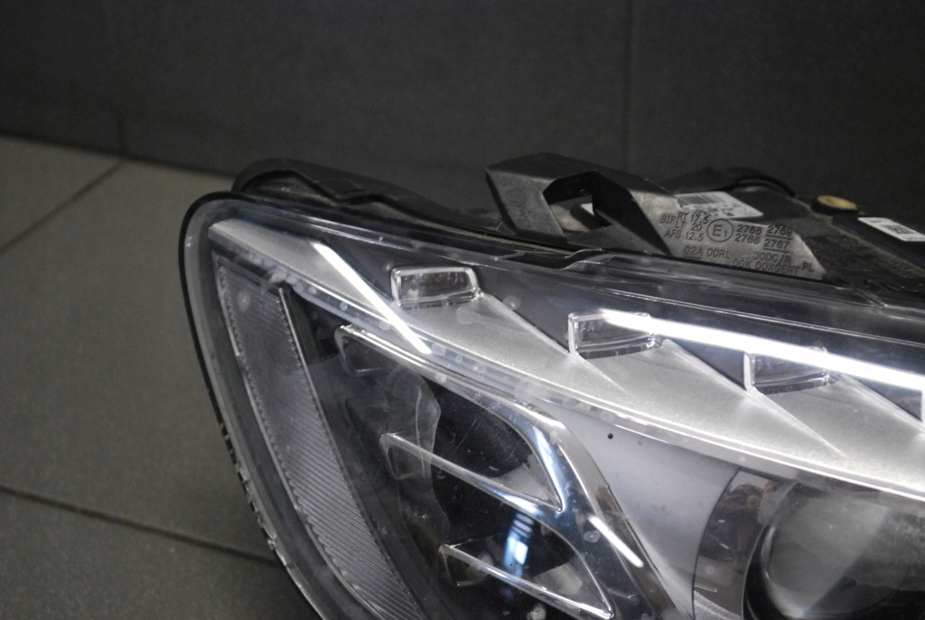 Фара led правый перед поворотная audi q7 4l0941004ad Цена