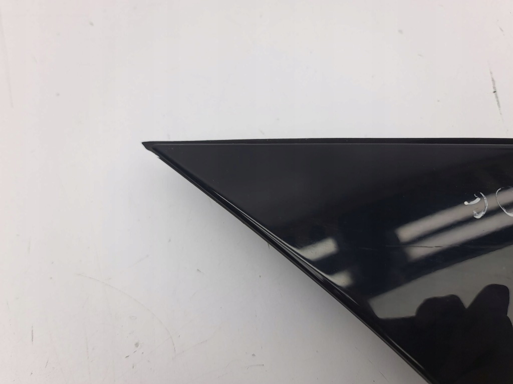 фото №9, Peugeot 2008 ii 2021 молдинг стекло задний 9826305280