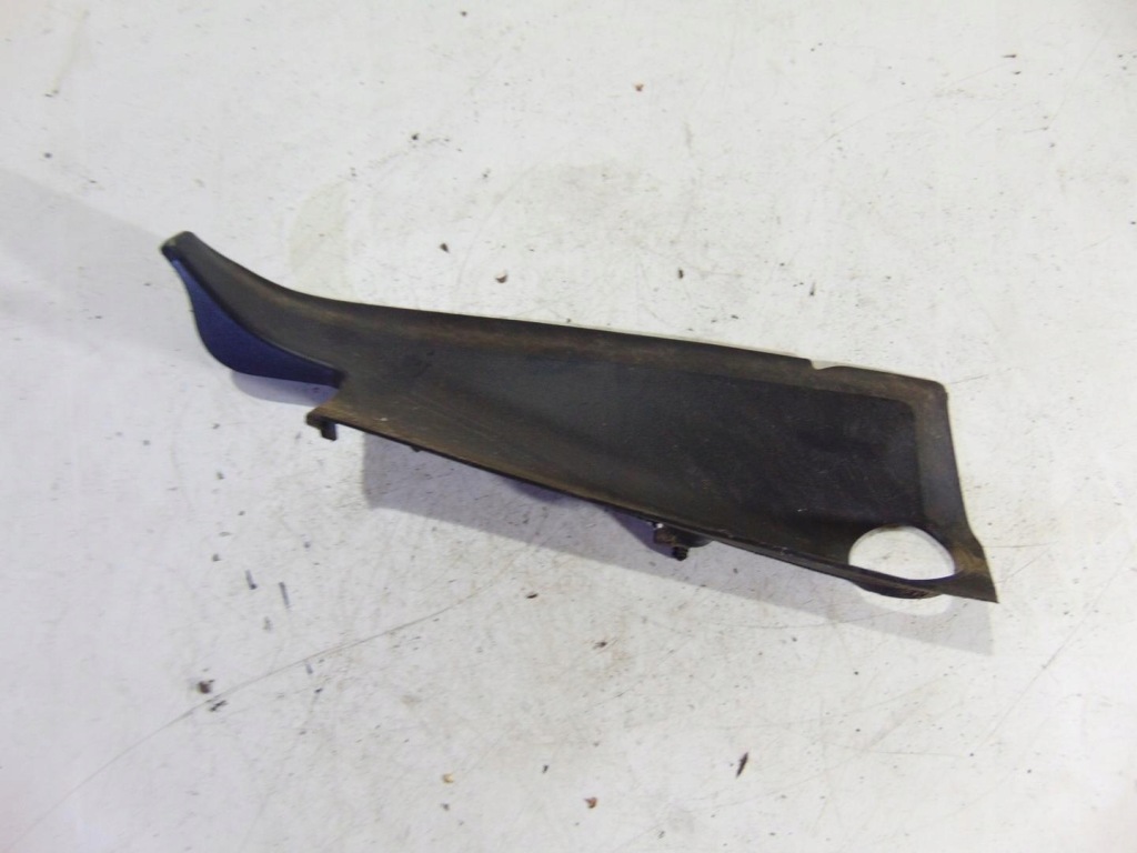 фото №1, Захист лампи правий задня peugeot 3008