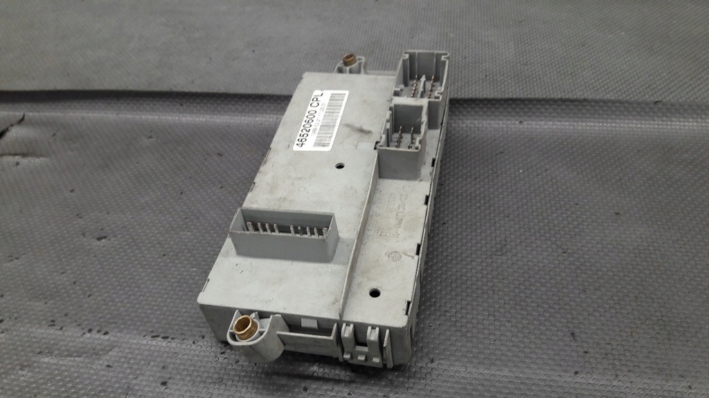 фото №10, 46774358npl коробка запобіжників fiat punto ii 1