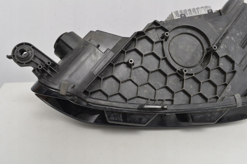 Audi a5 8w6 рестайлінг  фара правий full led 8w6941040 в Україні