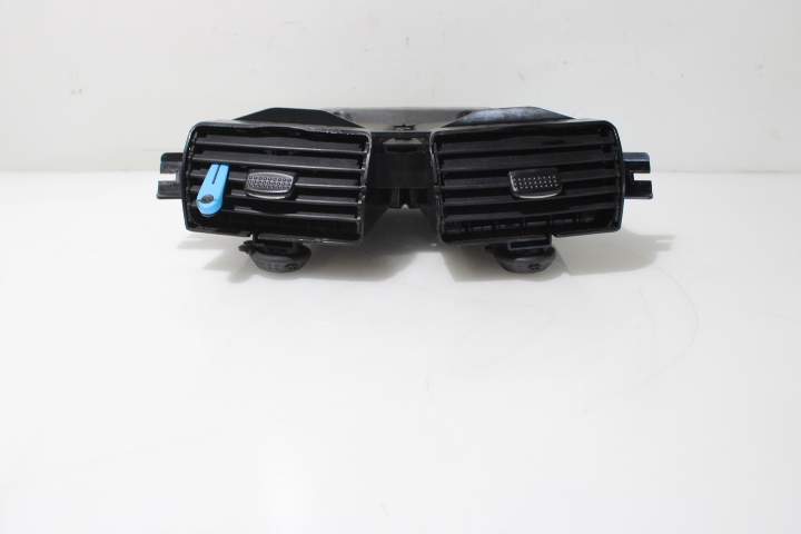 фото №1, Решётка обдув средняя a klasa w168