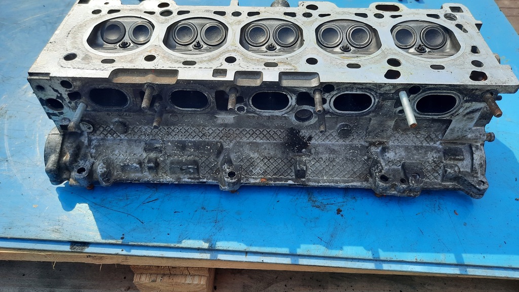 фото №6, Головка двигателя 1001837 volvo s80 s60 v70 ii 2.4b