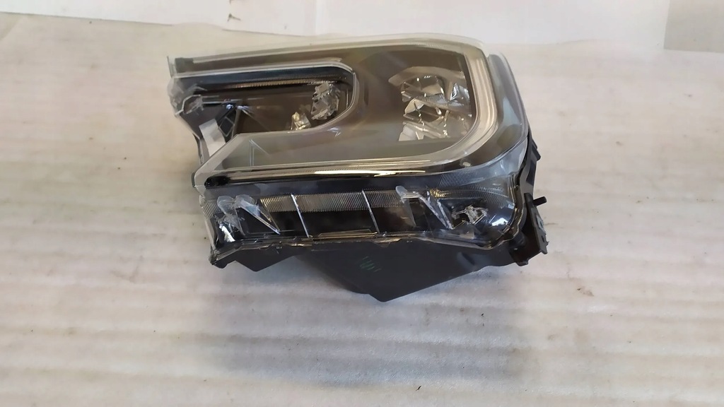 фото №2, Лампа лівий перед передня full led ford ranger iv