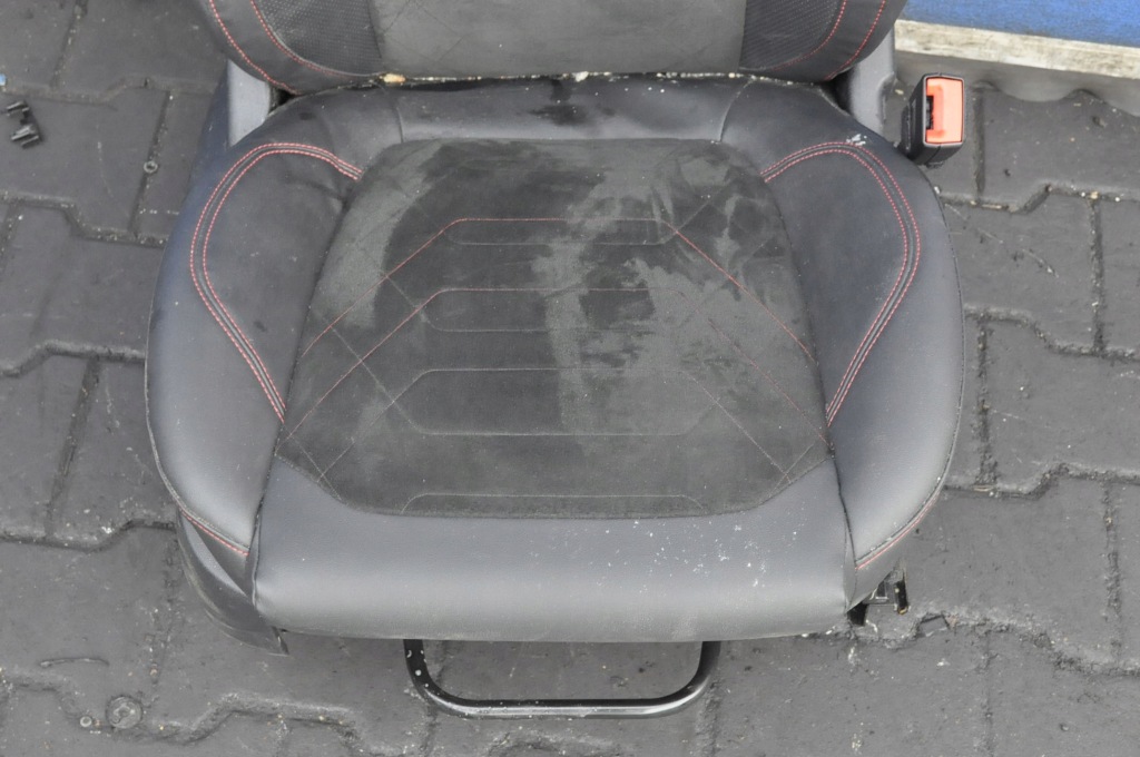 фото №9, Ford fiesta mk8 5d переходник салона сиденья заднее сиденье полукожа alcantara