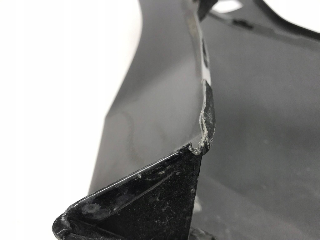 фото №8, Toyota bz4x левый уголок бампера заднего 52162-42460