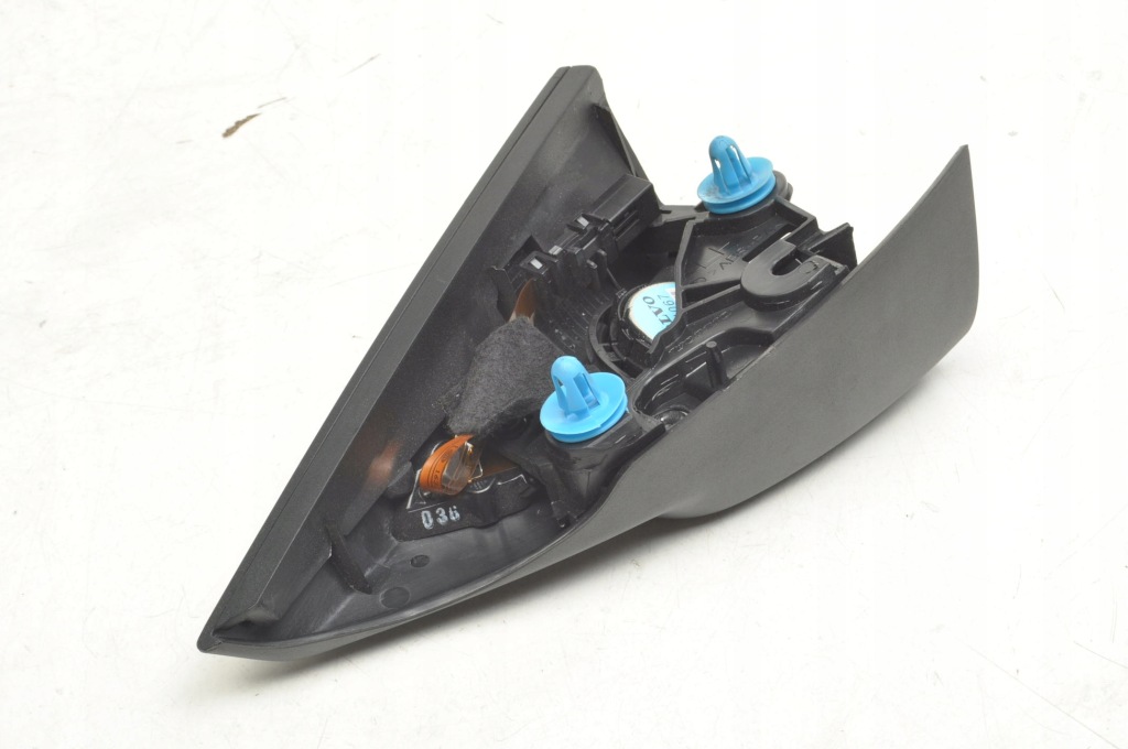 Купити Volvo s60 2 v60 трикутник накладка дзеркало внутрішня рестайлінг  8635795 30781067