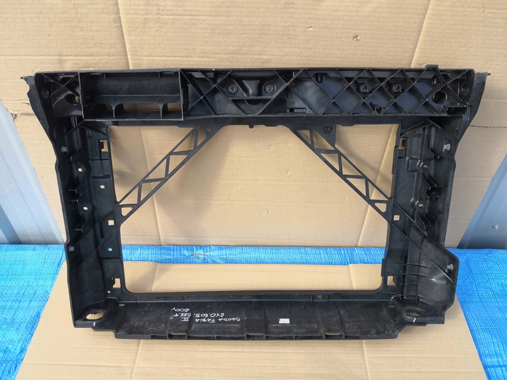 фото №10, Skoda fabia iii 6v0 pas передний усилитель