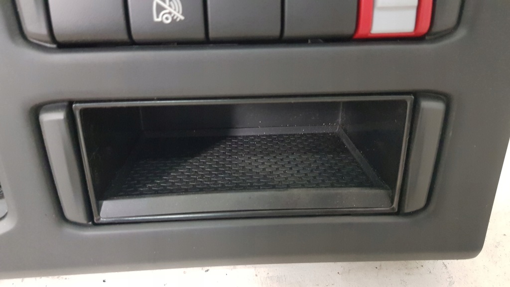 фото №1, Полиця бардачок консоль scania s r cp 2886456