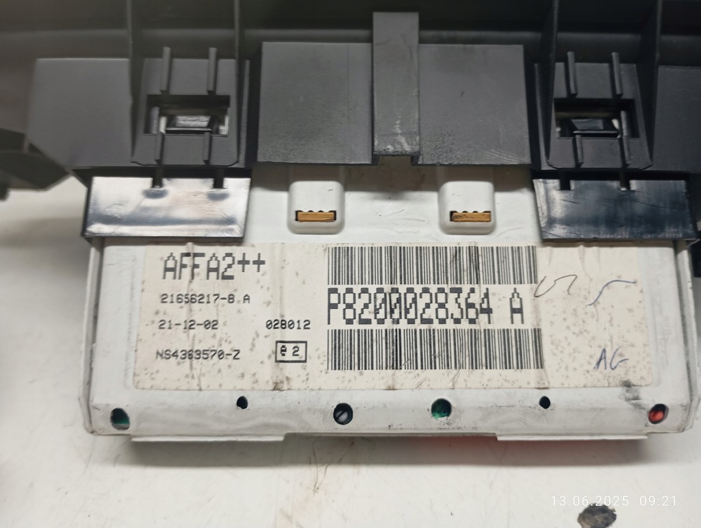 фото №4, Дисплей часы renault clio ii lift p8200028364