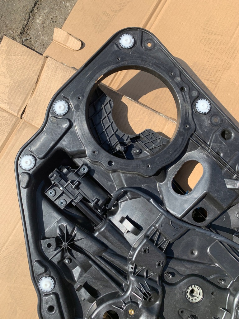 фото №4, Подъемник стекло правый задняя porsche cayenne 7p5 ii