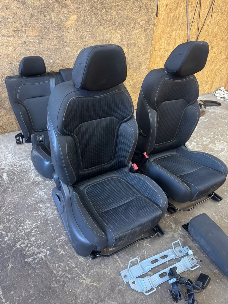 фото №3, Сидіння сидіння заднє сидіння renault megane iv комплект підігрів