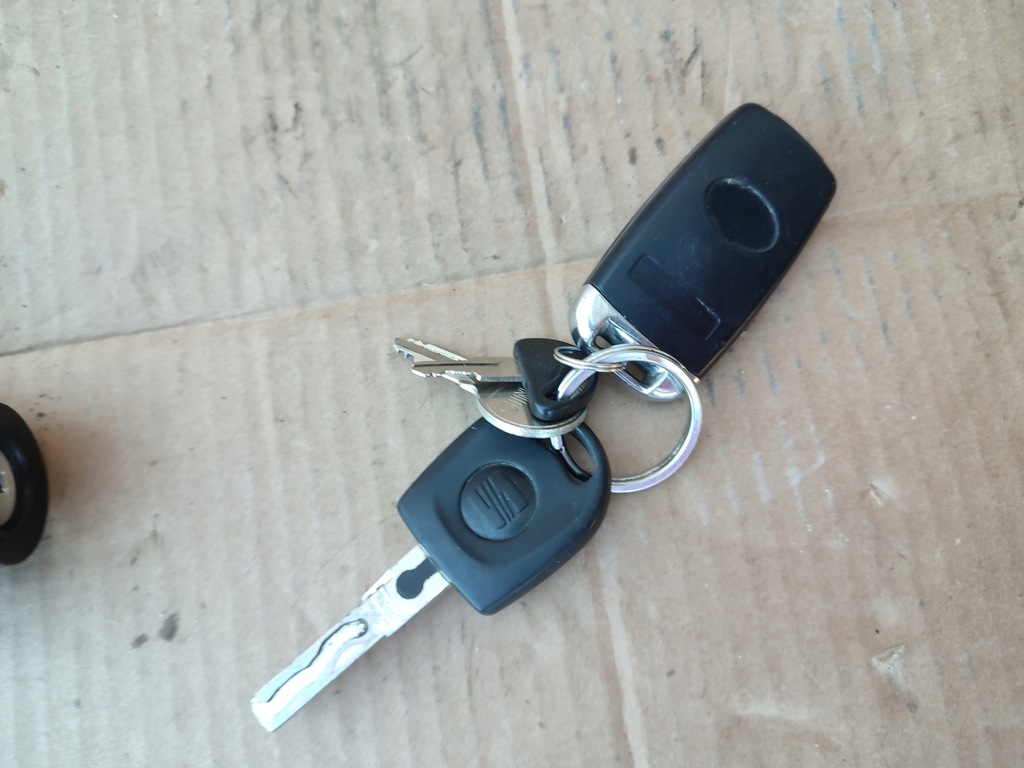 фото №7, Замок зажигания + ключ seat cordoba ii europa 4b0905851c