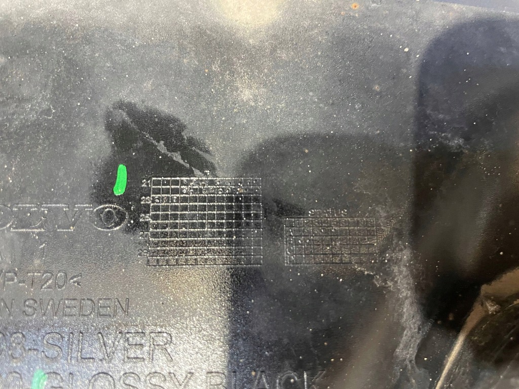 фото №10, Volvo xc40 xc-40 lift 22- r-design бампер задняя задний уголок левый