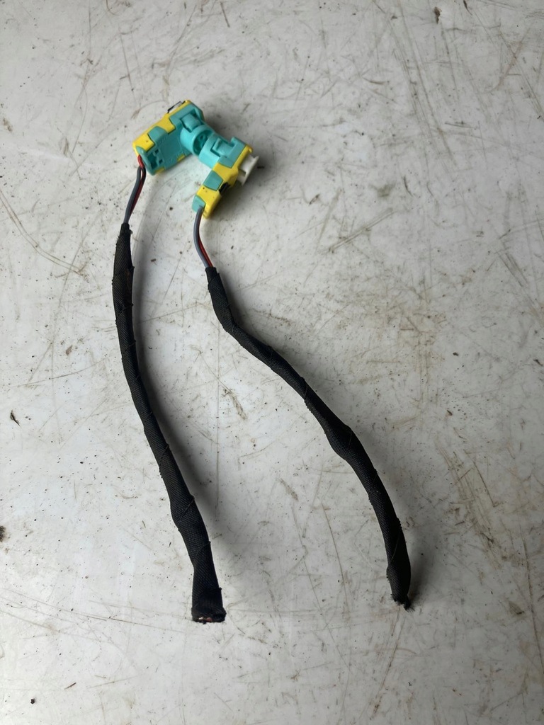 фото №1, Штекер додаткової подушки безпеки сидіння renault megane v e tech