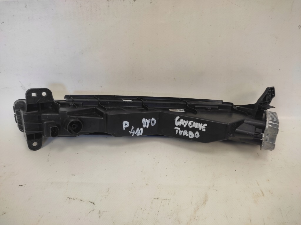 Porsche cayenne 3 рестайлінг  turbo 9y 9y0 drl led правий 2023- Недорого