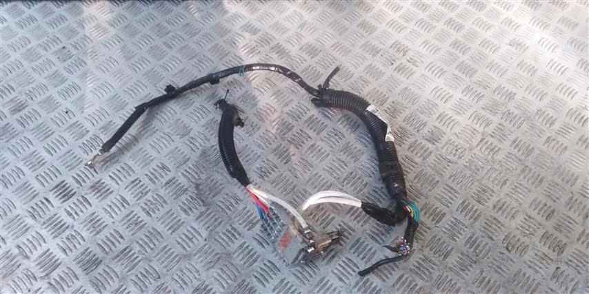 фото №1, Mitsubishi space star ii клемма предохранители