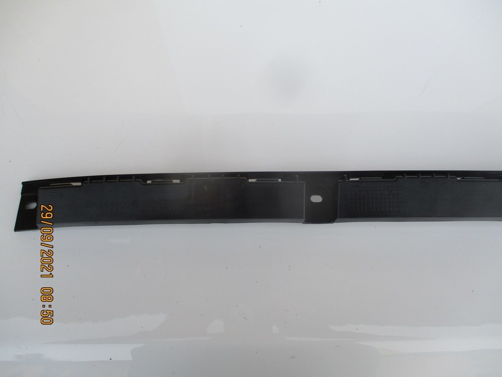 фото №2, Tesla model x направляющая бампер задняя