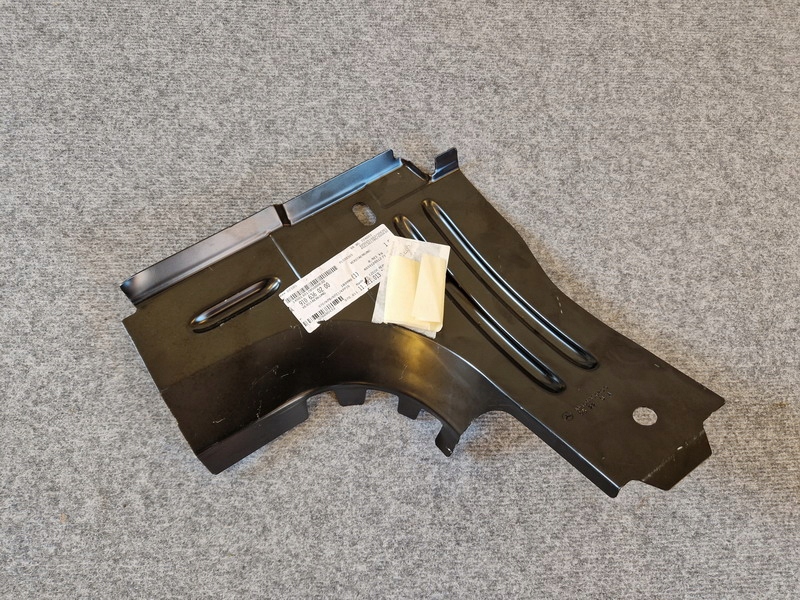 фото №1, Mercedes sprinter 910 a9106360200 обшивка порог