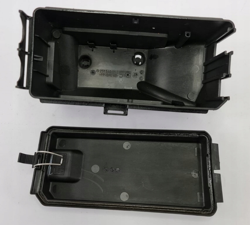 фото №1, Корпус коробка предохранителей mercedes w251