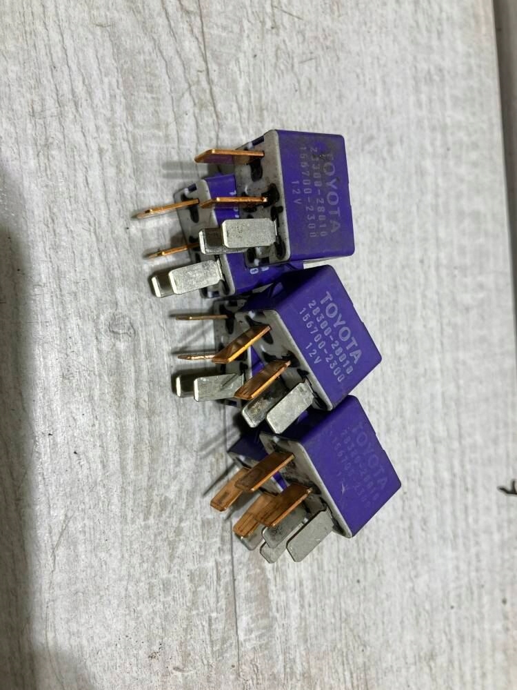 Купити Реле toyota 28300-28010