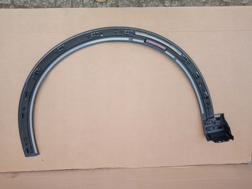 фото №8, Audi e-tron правая молдинг крыла перед 2017r