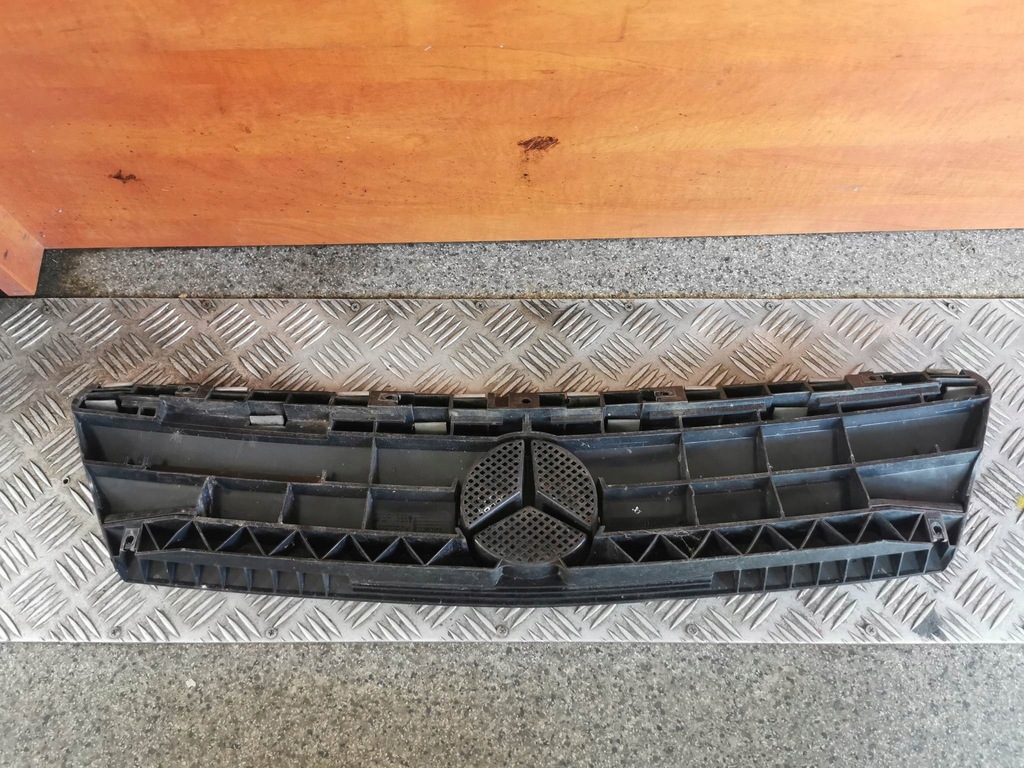 фото №2, Решётка радиатора решётка радиатора перед mercedes a w168 1688800983