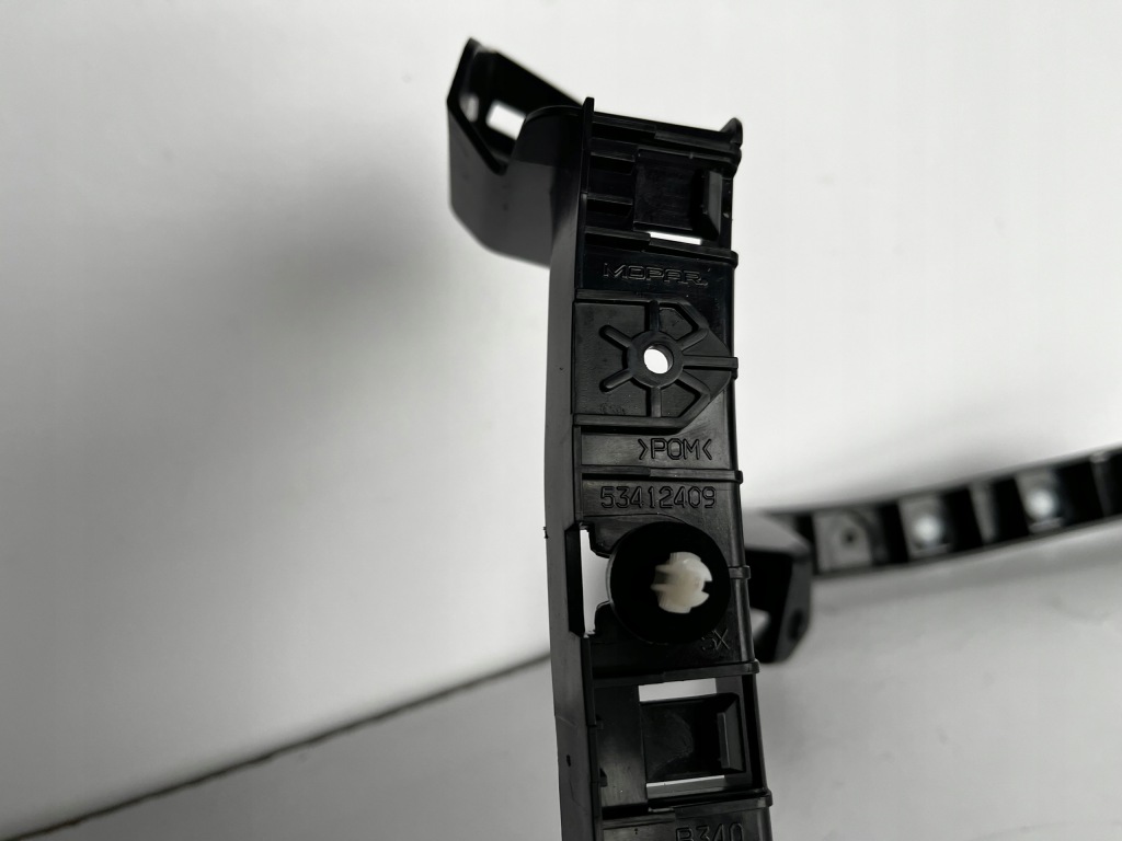 фото №4, Кронштейн направляющая направляющая бампера задняя jeep compass