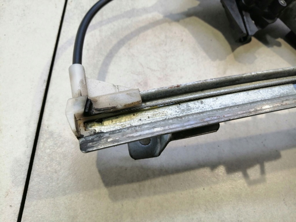 фото №2, Подъемник стекло левый перед alfa romeo 156 400396a