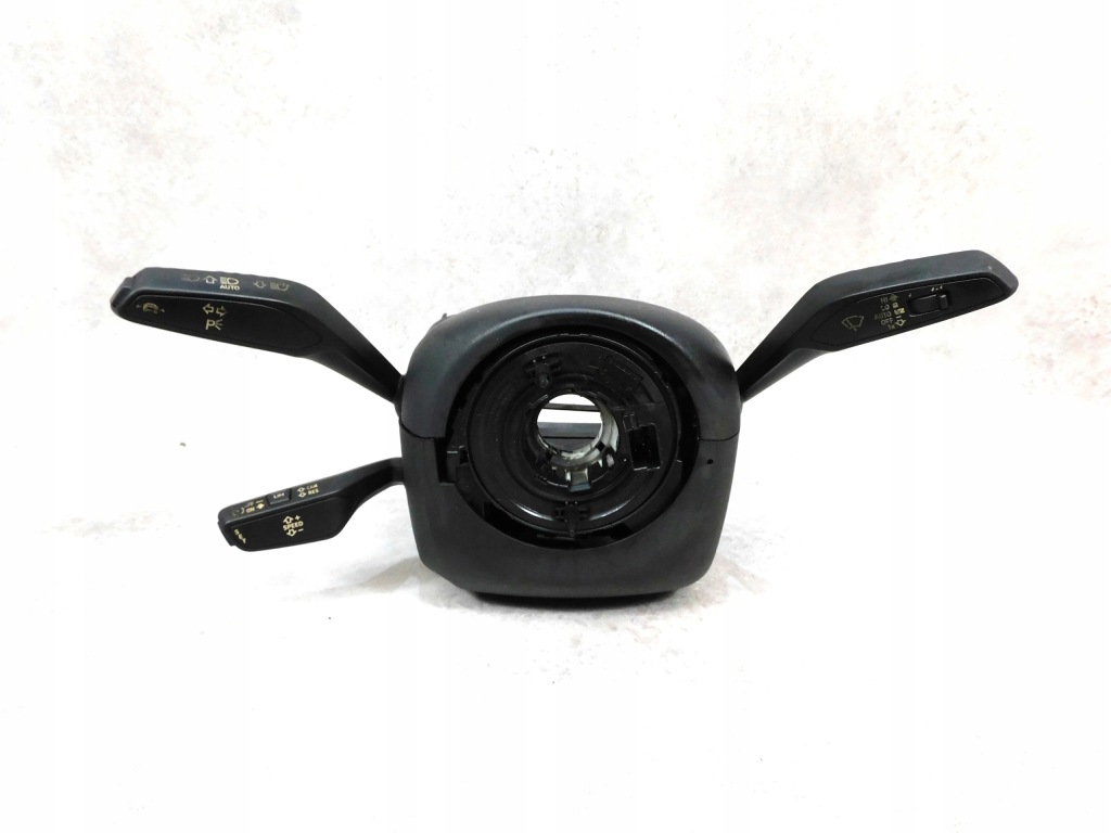 фото №1, Audi q3 83a переключатель комбинированный 82a953521nb