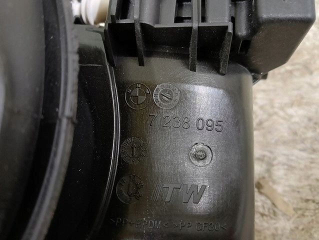 фото №3, Корпус крышка заливной топлива bmw i 1 f20 f21 11-