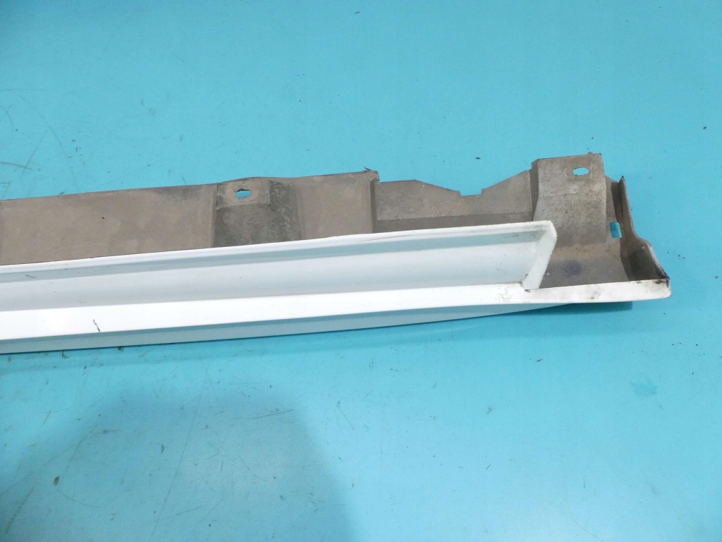 Купить Молдинг накладка порог правая focus mk3 10-14 универсал