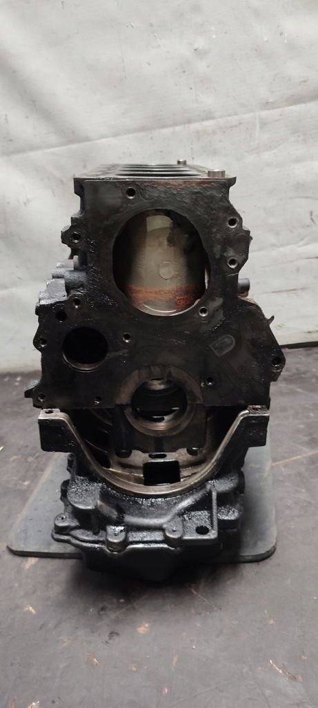 Блок низ  двигуна ford connect 1,8 tdci r3pa Ціна