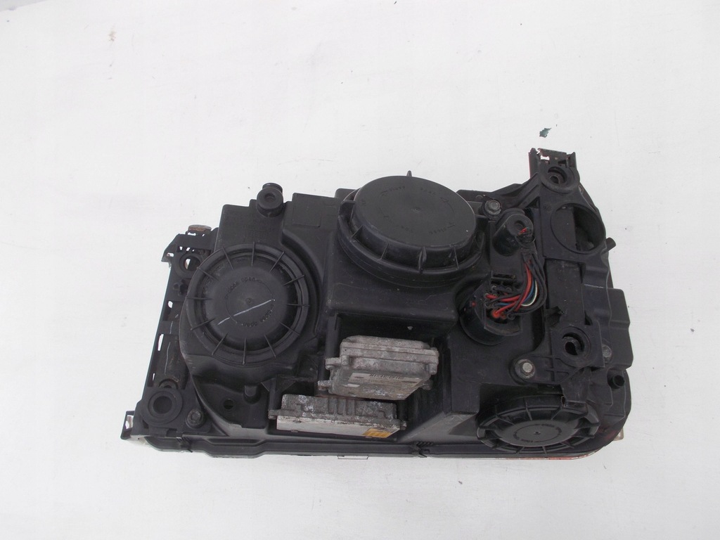 фото №8, Land rover range rover sport l320 перед сторона права лампа передня ксенон