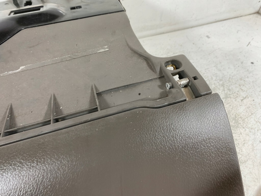 фото №10, Бардачок пассажира europa audi a4 b6 b7 szary холодильник !