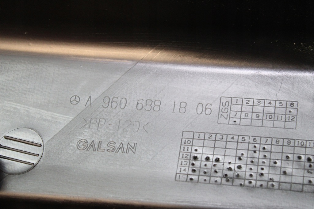 фото №7, Actros mp4 защита накладка приборная панель панели приборной панели a9606881806